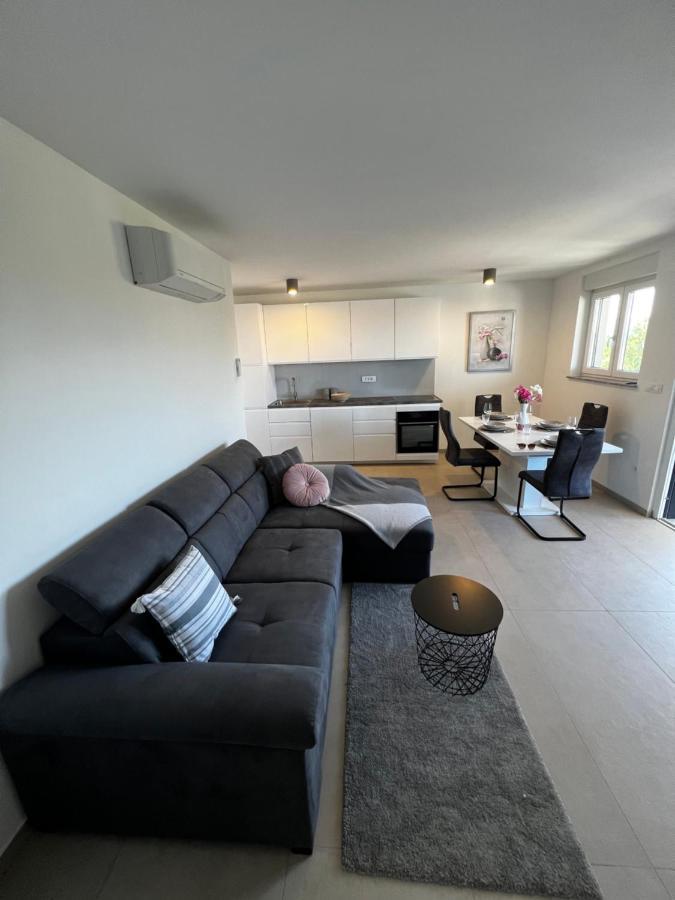 Apartman Ana Sveti Anton  Zewnętrze zdjęcie